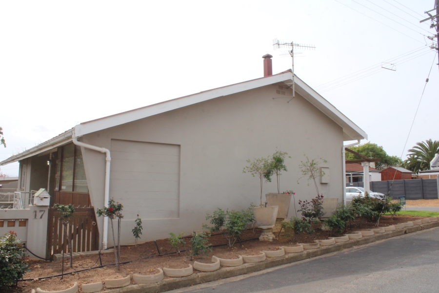 3 Bedroom Property for Sale in Riversdale Western Cape
